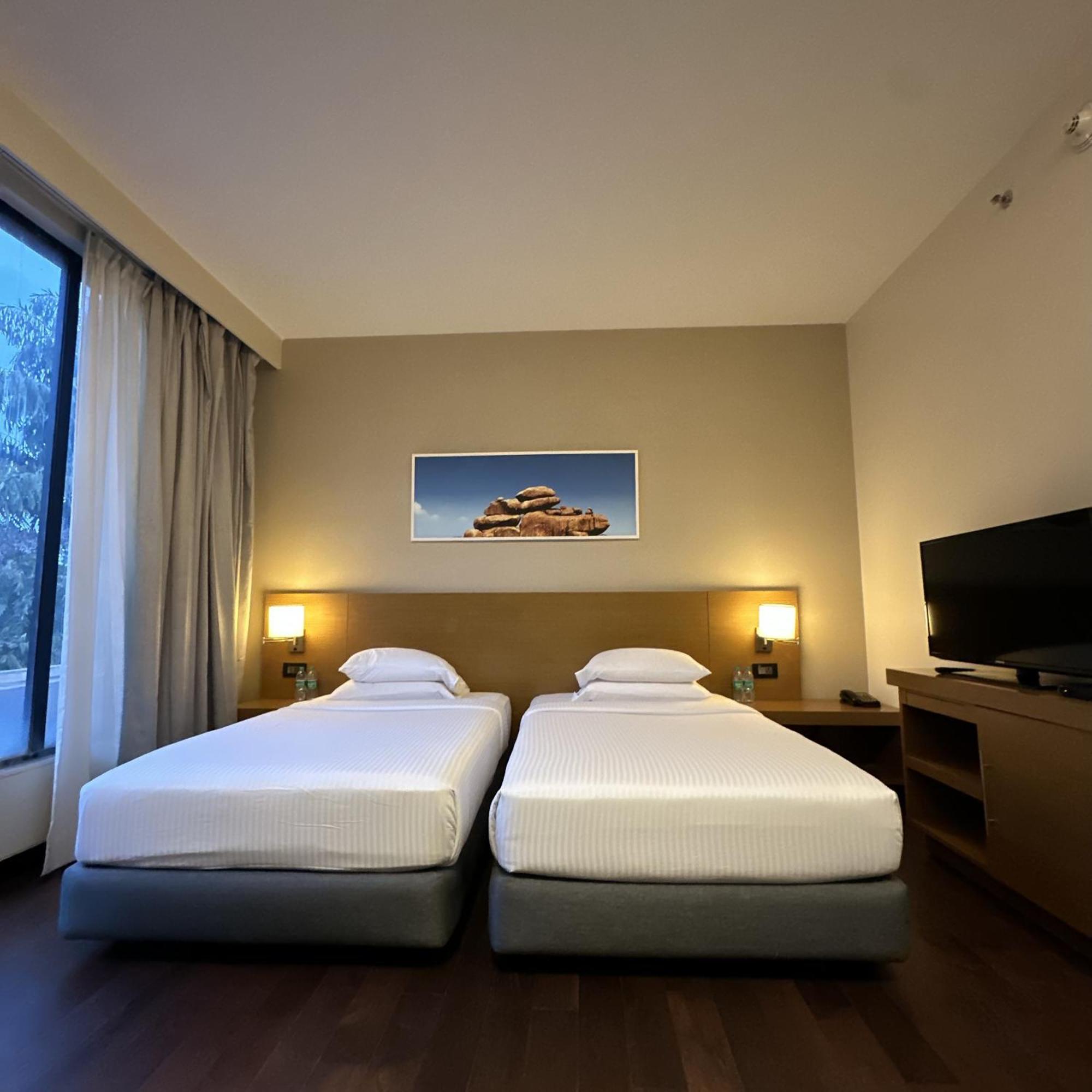 Hyatt Place Hampi Exteriör bild
