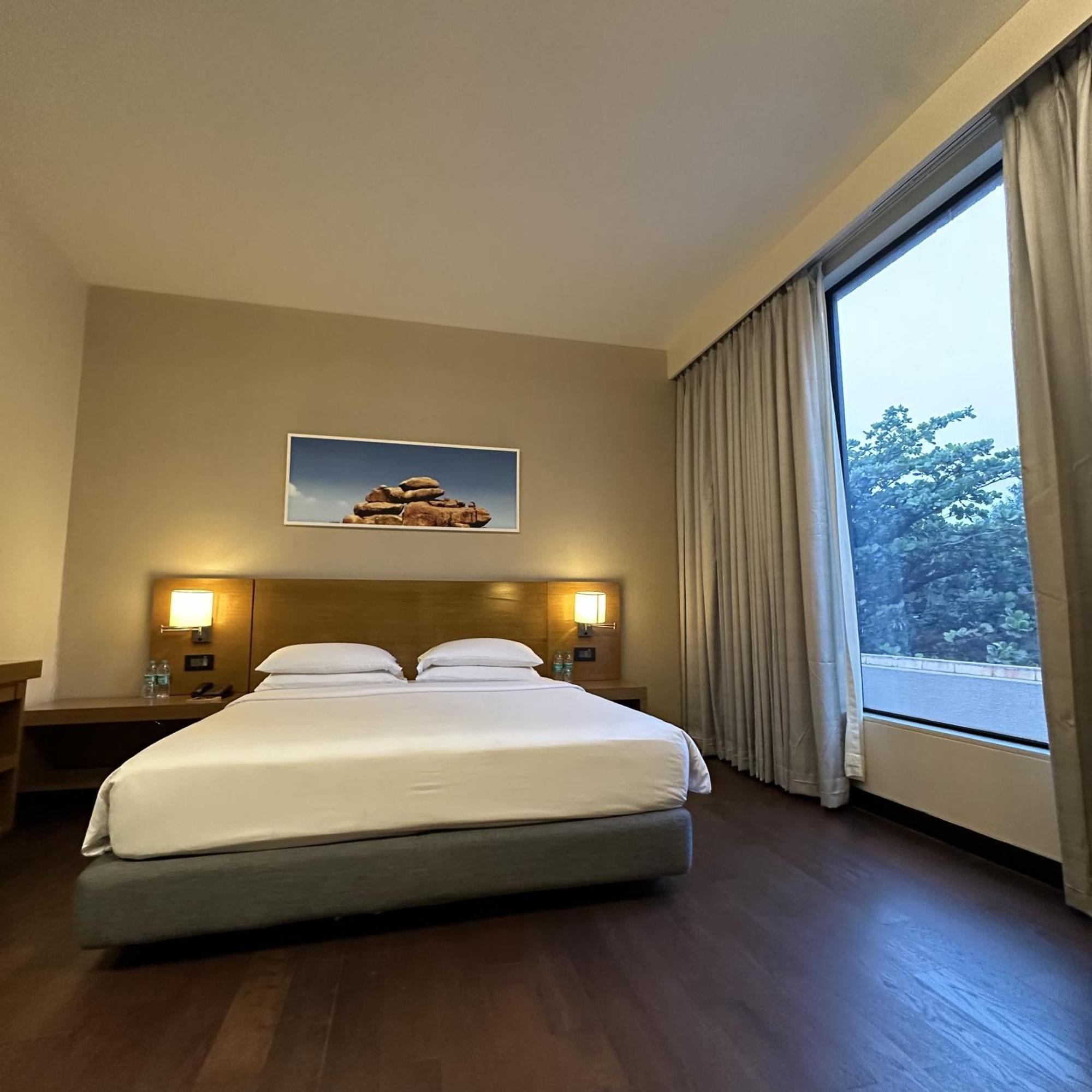 Hyatt Place Hampi Exteriör bild